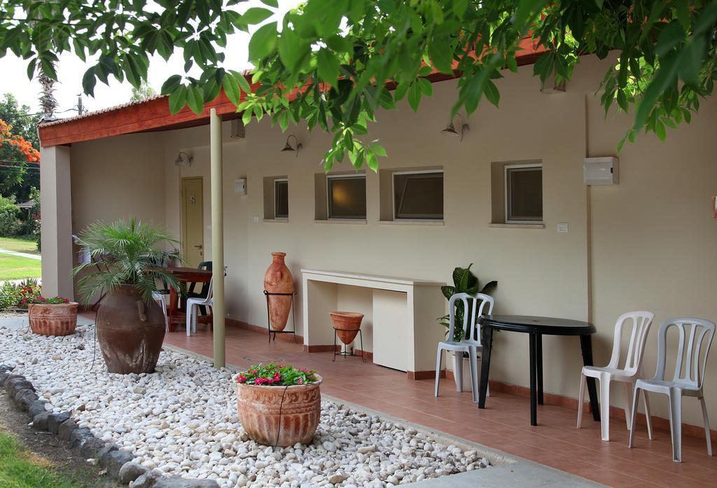 Shaar Hagolan Kibbutz Country Lodging Eksteriør billede