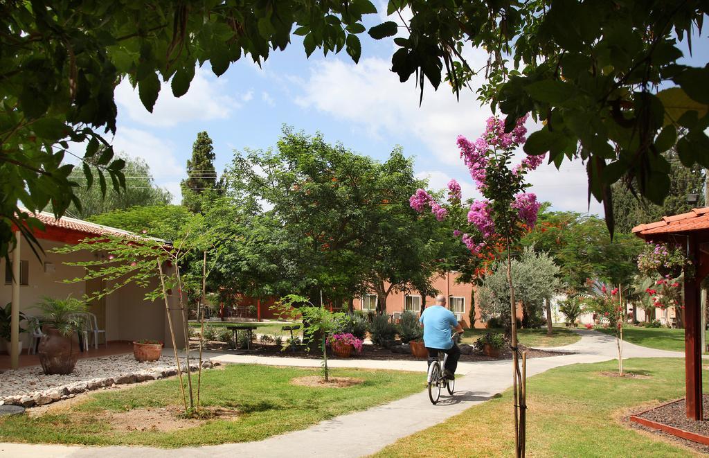 Shaar Hagolan Kibbutz Country Lodging Eksteriør billede