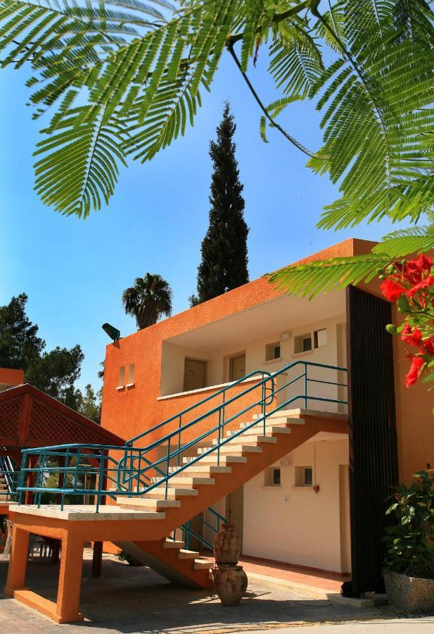 Shaar Hagolan Kibbutz Country Lodging Eksteriør billede