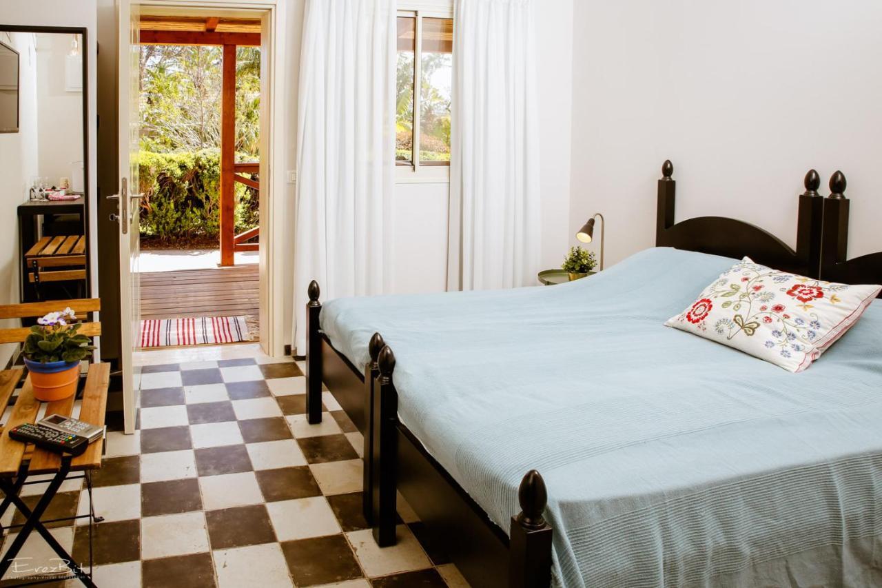 Shaar Hagolan Kibbutz Country Lodging Eksteriør billede